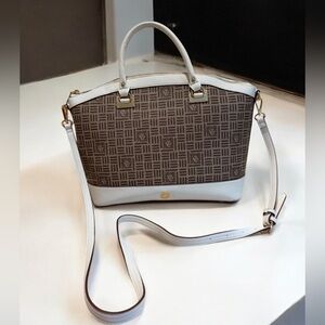 Anne Klein Tile Lion Logo  Shoulder Bag Crossbody  Faux Leather Purse Handbag